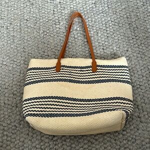 Woven tote